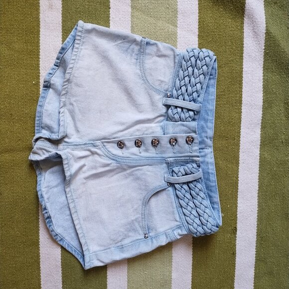 Somedays Lovin' High-waisted shorts w/ braided belt Size 27 - Picture 1 of 6